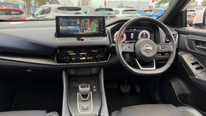 Nissan Qashqai 1.3 DiG-T MH 158 Tekna 5dr Xtronic Petrol Hatchback